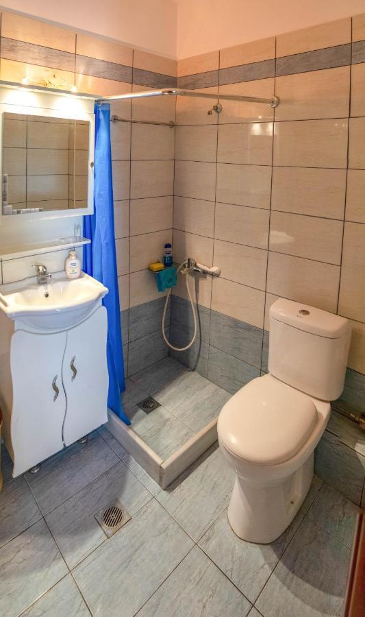 Gallery Suites "Athina" Missolonghi Bagian luar foto